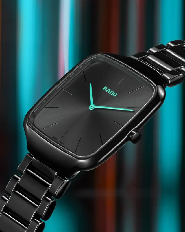 Laissez-vous séduire par l’élégance du minimalisme. La montre True Square Thinline de @rado incarne la perfection du design contemporain, avec sa forme carrée et son style épuré. Un équilibre parfait entre sophistication et modernité, cette montre est l’accessoire idéal pour celles qui apprécient la beauté des lignes simples et l’élégance discrète.

#Rado #TrueSquareThinline #Montre #BijouterieChristianMas #Annemasse