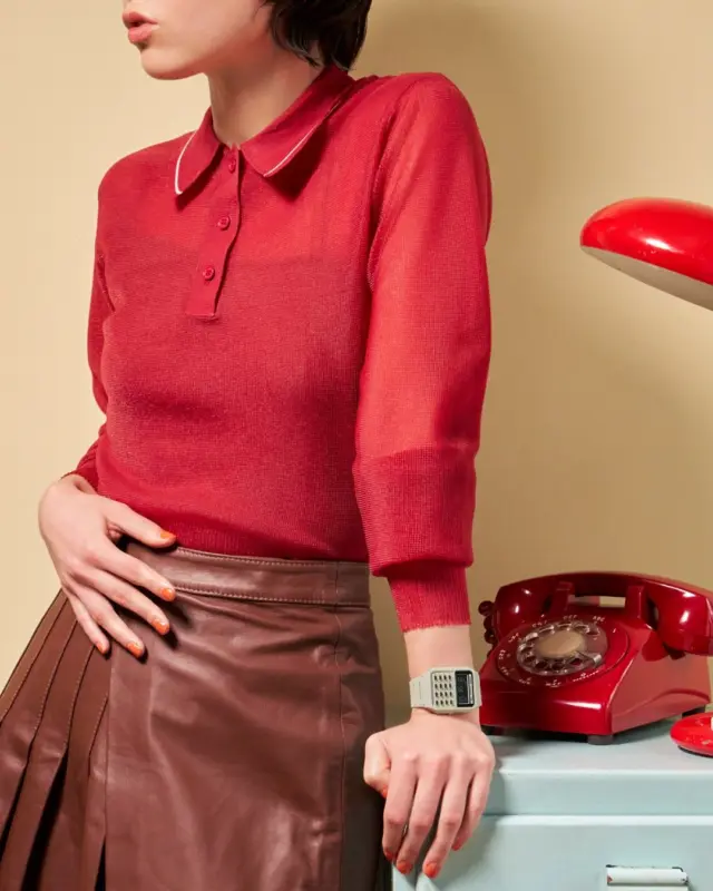 Trouvez la teinte qui révèle votre personnalité.
La collection @casio CA-53 allie un design vintage iconique à une modernité subtile, offrant plusieurs coloris pour s’adapter à chaque style avec distinction.

Cette montre digitale, au charme intemporel, incarne la simplicité sophistiquée et l’esprit audacieux de ceux qui osent affirmer leur originalité au quotidien.

Quel sera votre choix pour sublimer votre poignet avec élégance ?

#Casio #CA53Collection #VintageChic #StyleIntemporel #BijouterieChristianMas